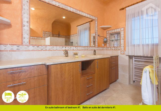 Villa in Moraira - Solhabitat La Sort